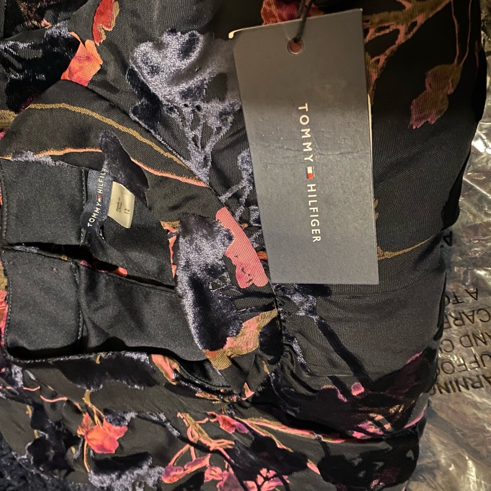 NWT Tommy Hilfiger mock neck velvet overlay shift dress - Picture 6 of 7